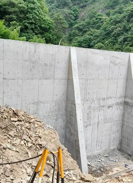 大同重力式挡土墙